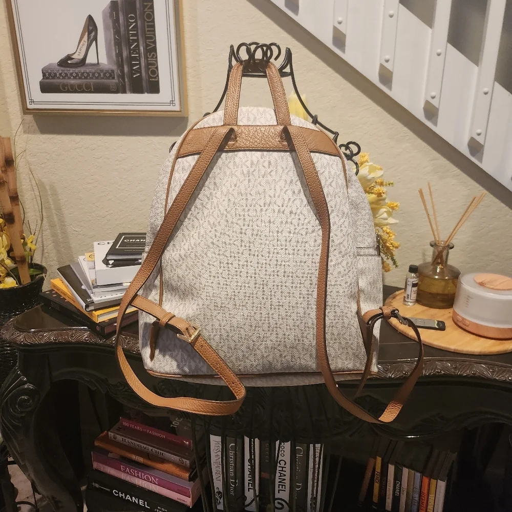 Michael Kors Abbey large logo backpack